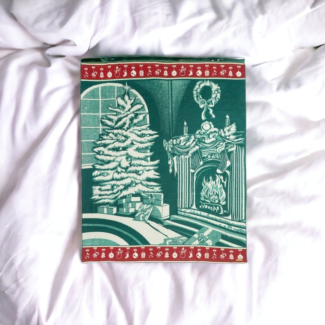 Ultra Soft Green Christmas Scene Handmade Queen Size Throw Blanket