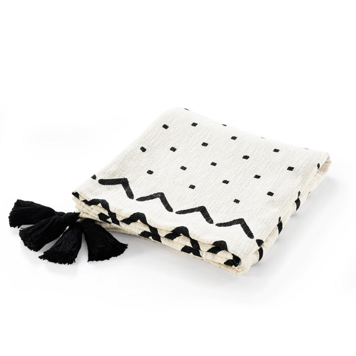 Black and White Woven Cotton Chevron Throw Blanket