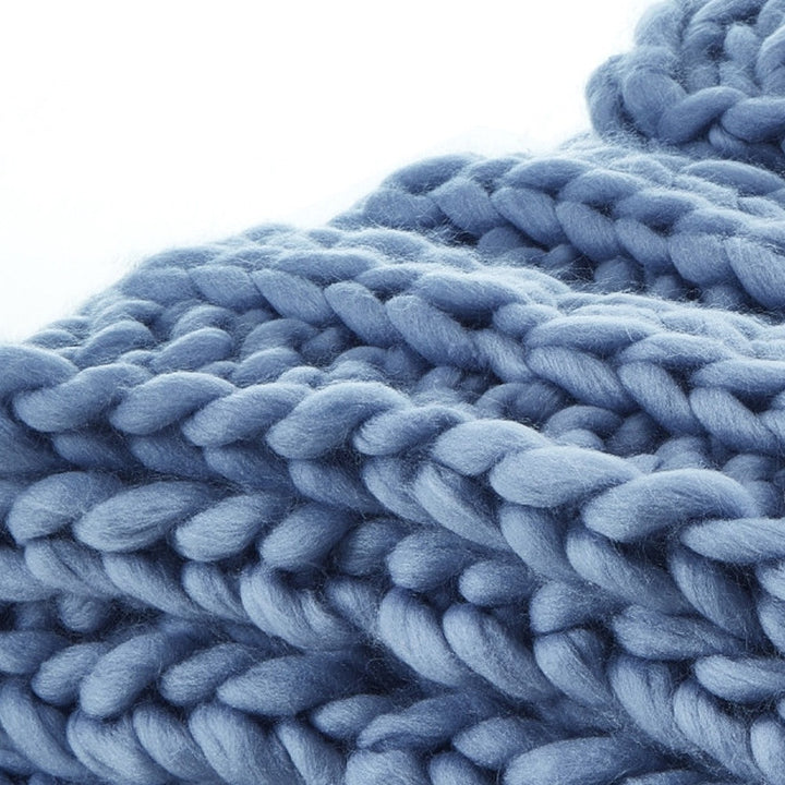 Light Blue Knitted Polyester Solid Color Throw Blanket