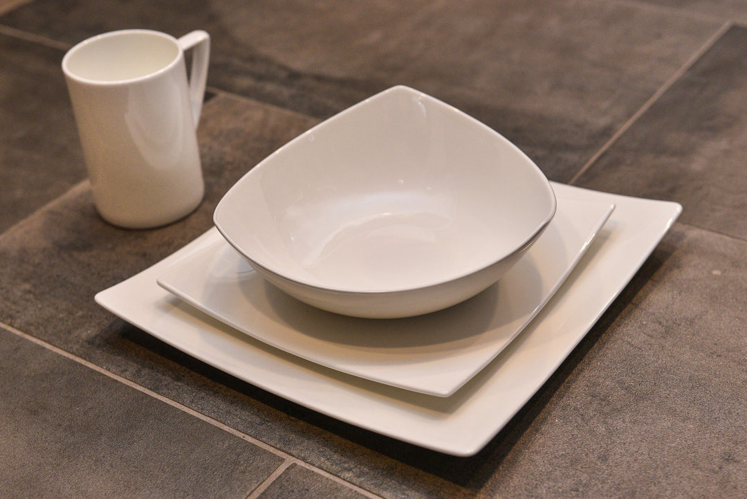 White Six Piece Triangle Bone China Service For Six Bowl Set