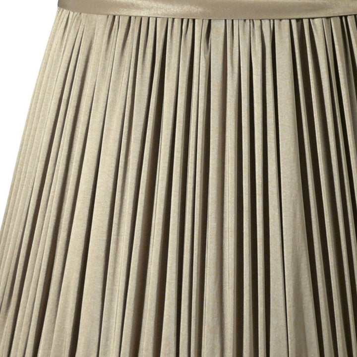 19" Ash Slanted Paperback Pleated Tafetta Lampshade