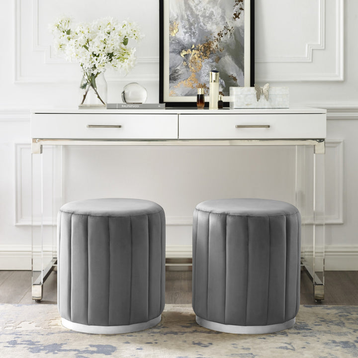 16" Gray Velvet And Silver Round Ottoman