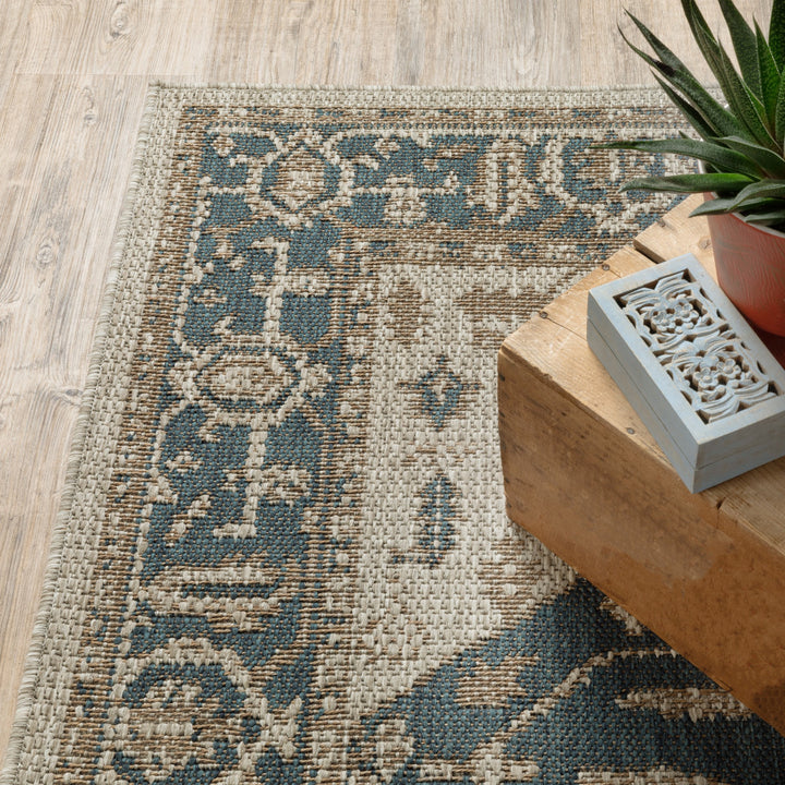 10' x 13' Gray Oriental Stain Resistant Indoor Outdoor Area Rug