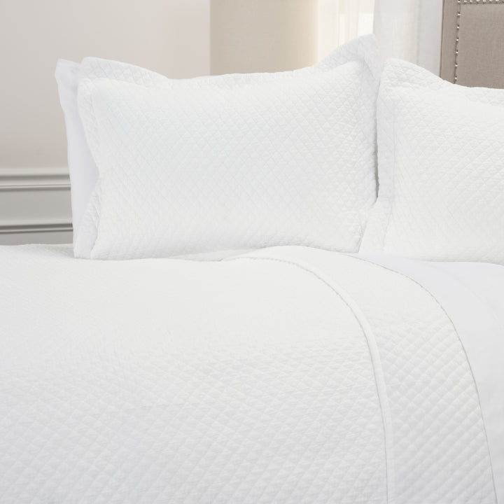 White King 100% Cotton 300 Thread Count Washable Down Alternative Comforter