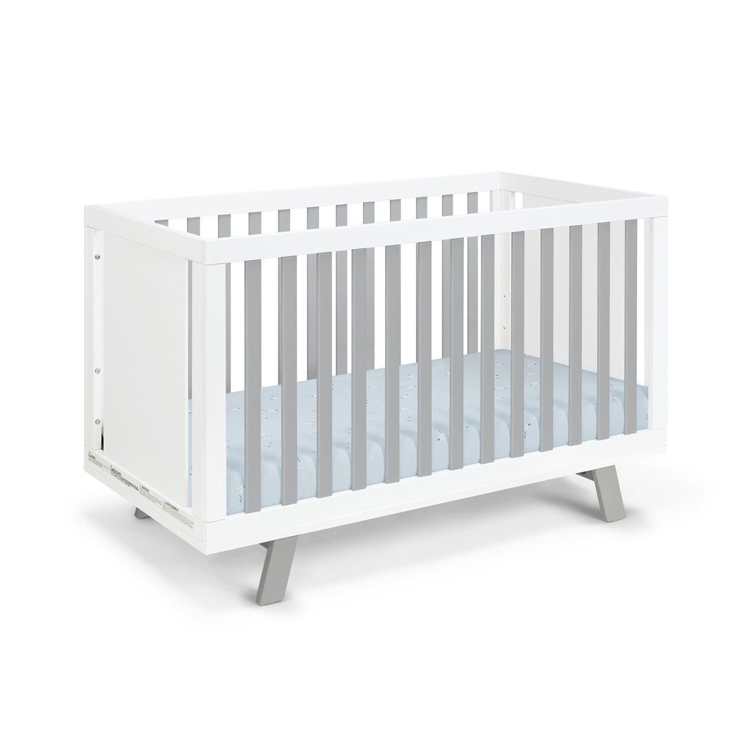 Gray and White Solid and Manufactured Wood Standard Three In One Convertible Crib