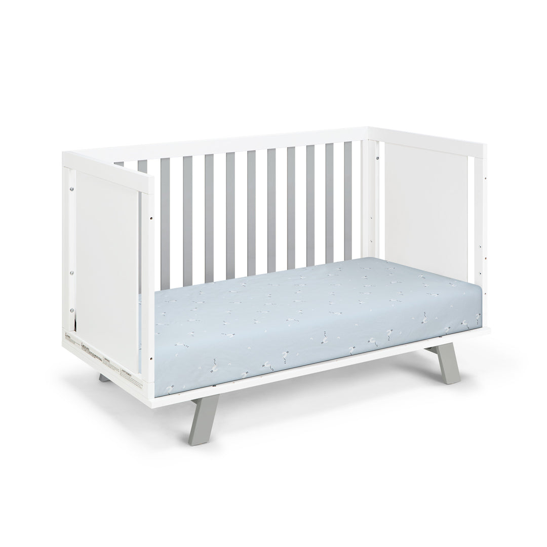 Gray and White Solid and Manufactured Wood Standard Three In One Convertible Crib