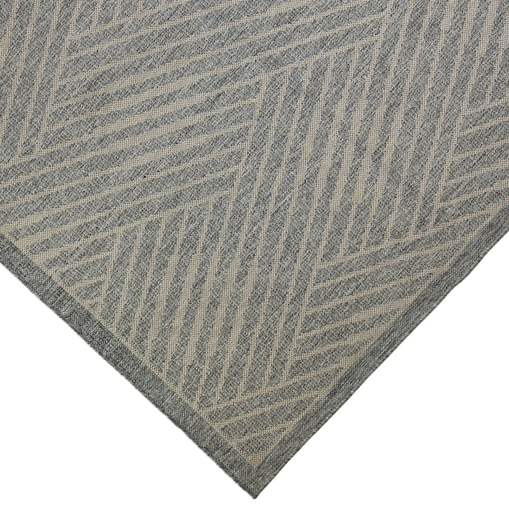 4' x 6' Gray Geometric Stain Resistant Indoor Outdoor Area Rug