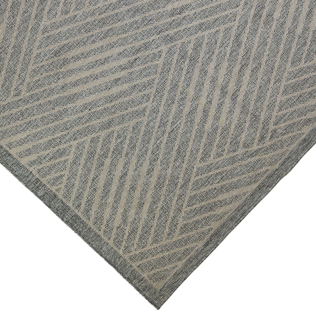 2' x 3' Gray Geometric Stain Resistant Indoor Outdoor Area Rug