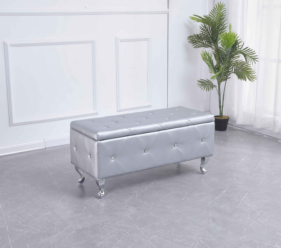 38" Silver Upholstered 100% Polyester Entryway Bench With Flip Top