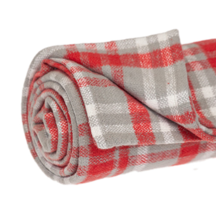 Parkland Collection Transitional Plaid Red Rectangle 50" x 65" Throw